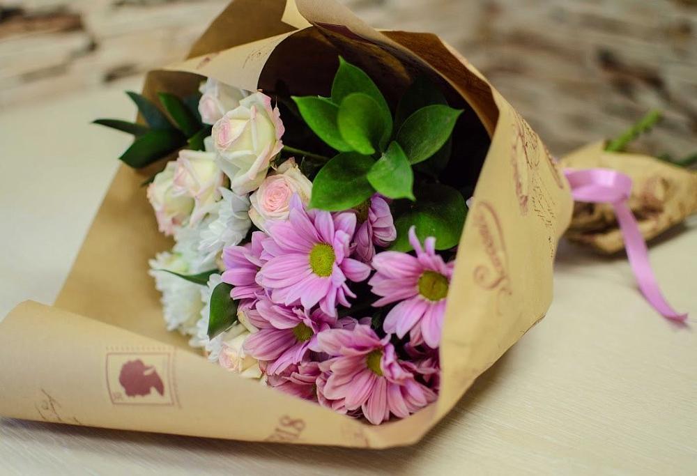 Букет цветов из: Розы и Хризантемы в Георгиевской