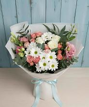 Букет цветов из:  Розы, Лизиантусы и Хризантемы в Георгиевской