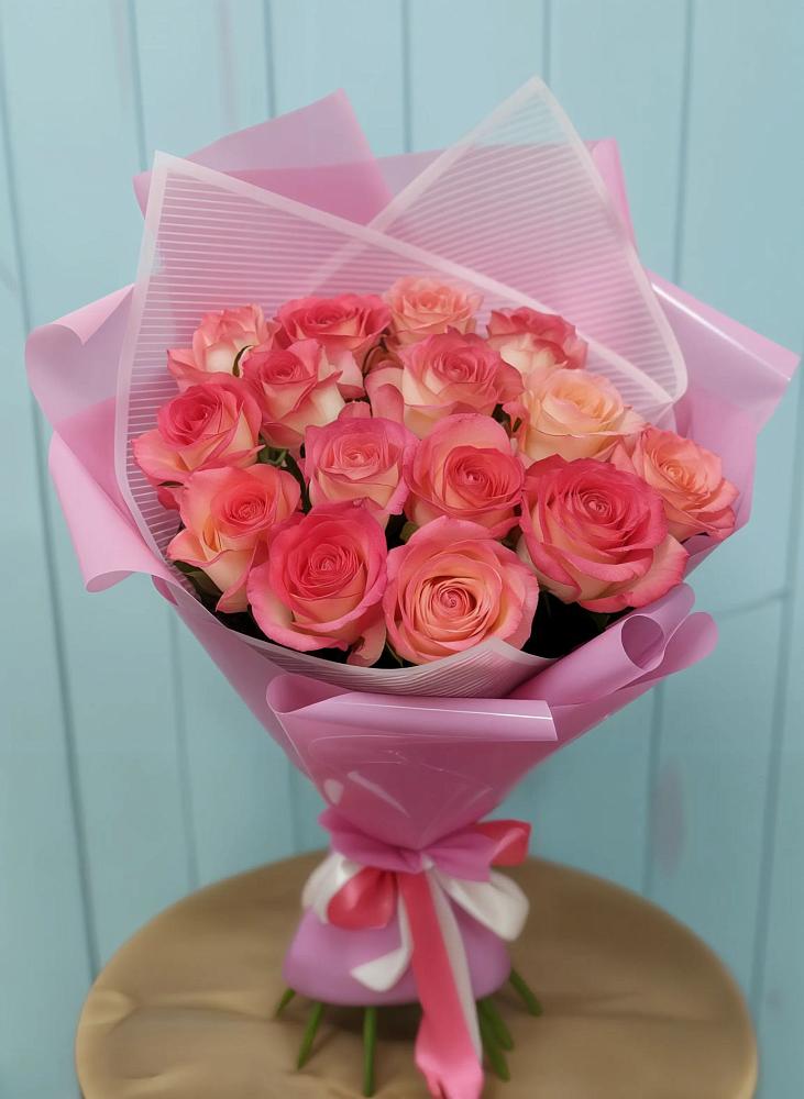Букет 15 Розовых роз Равель в Георгиевской