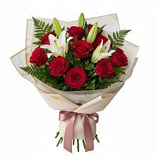 Букет цветов из:  Лилии и Розы в Георгиевской
