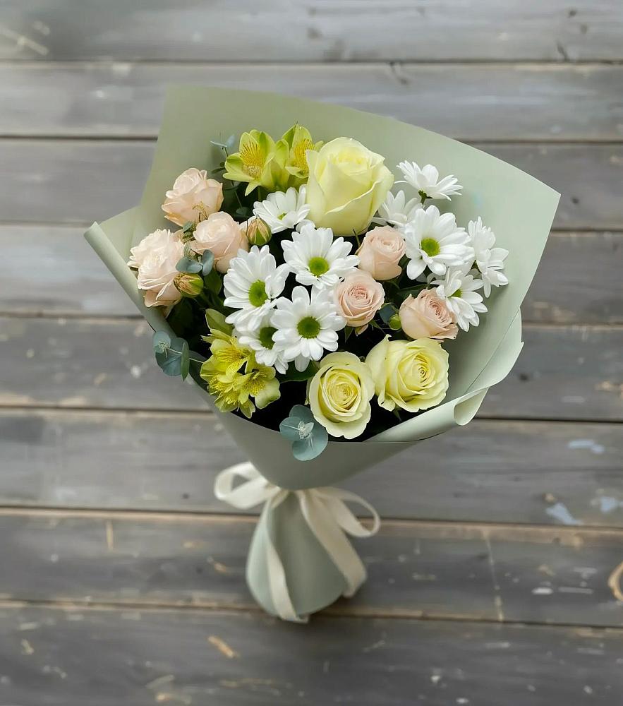 Букет цветов из: Альстромерии, Розы и Хризантемы в Георгиевской