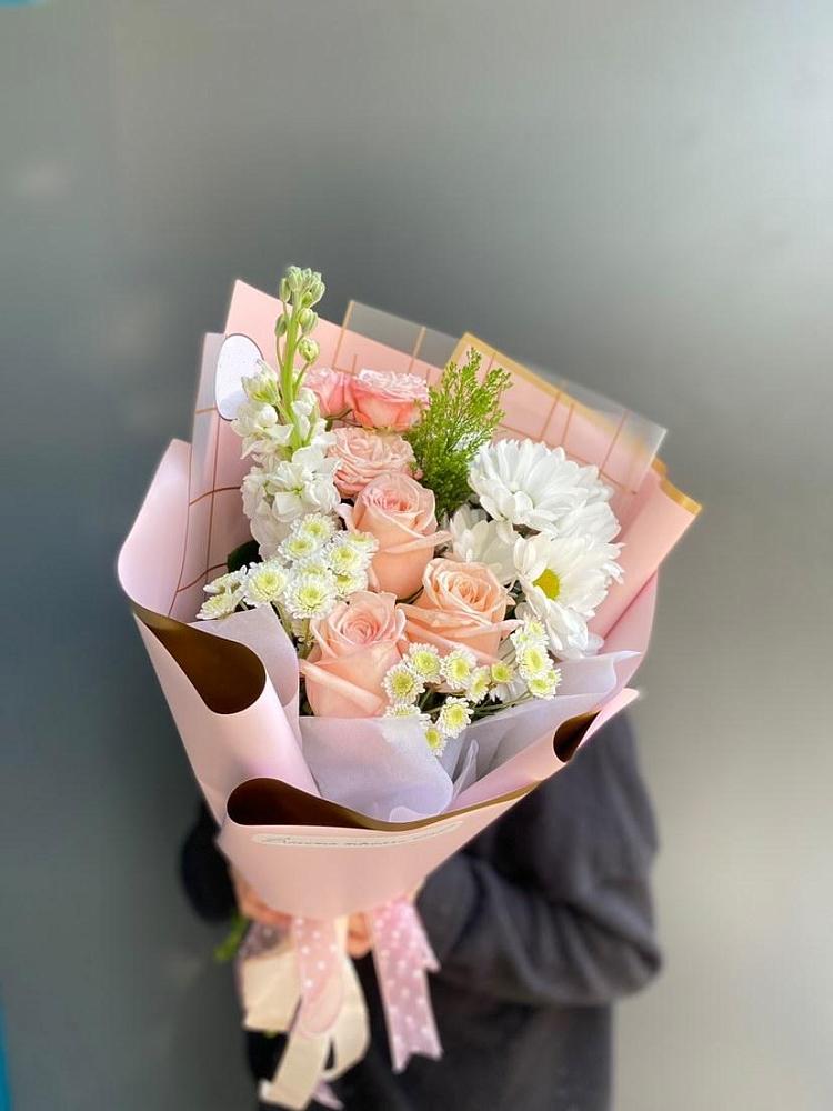 Букет цветов из: Хризантемы и Розы в Георгиевской