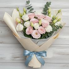 Букет цветов из:  Лизиантусы в Георгиевской