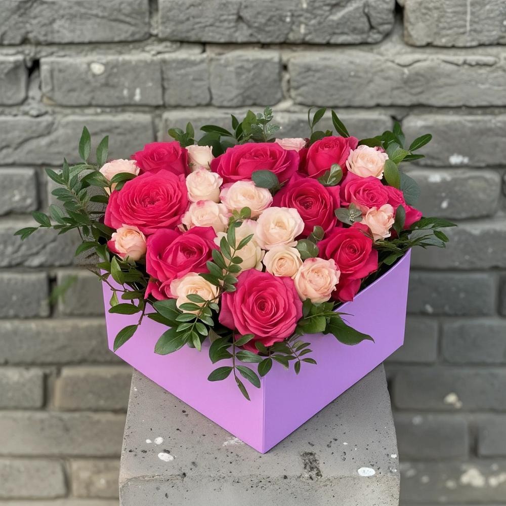 Цветочная композиция из Розы в коробке в Георгиевской