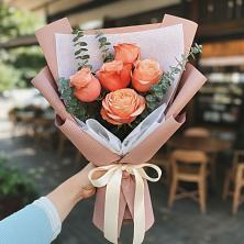 Букет цветов из:  Розы в Георгиевской