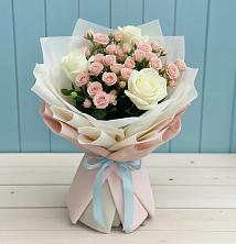 Букет цветов из:  Розы в Георгиевской