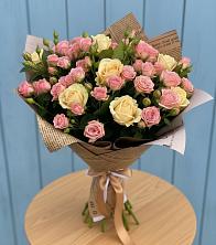 Букет цветов из:  Розы в Георгиевской