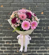 Букет цветов из:  Герберы и Хризантемы в Георгиевской