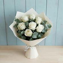 Букет Белые розы в Эвкалипте в Георгиевской