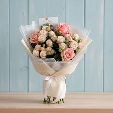 Букет цветов из:  Розы в Георгиевской