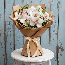 Букет цветов из:  Орхидеи и Розы в Георгиевской